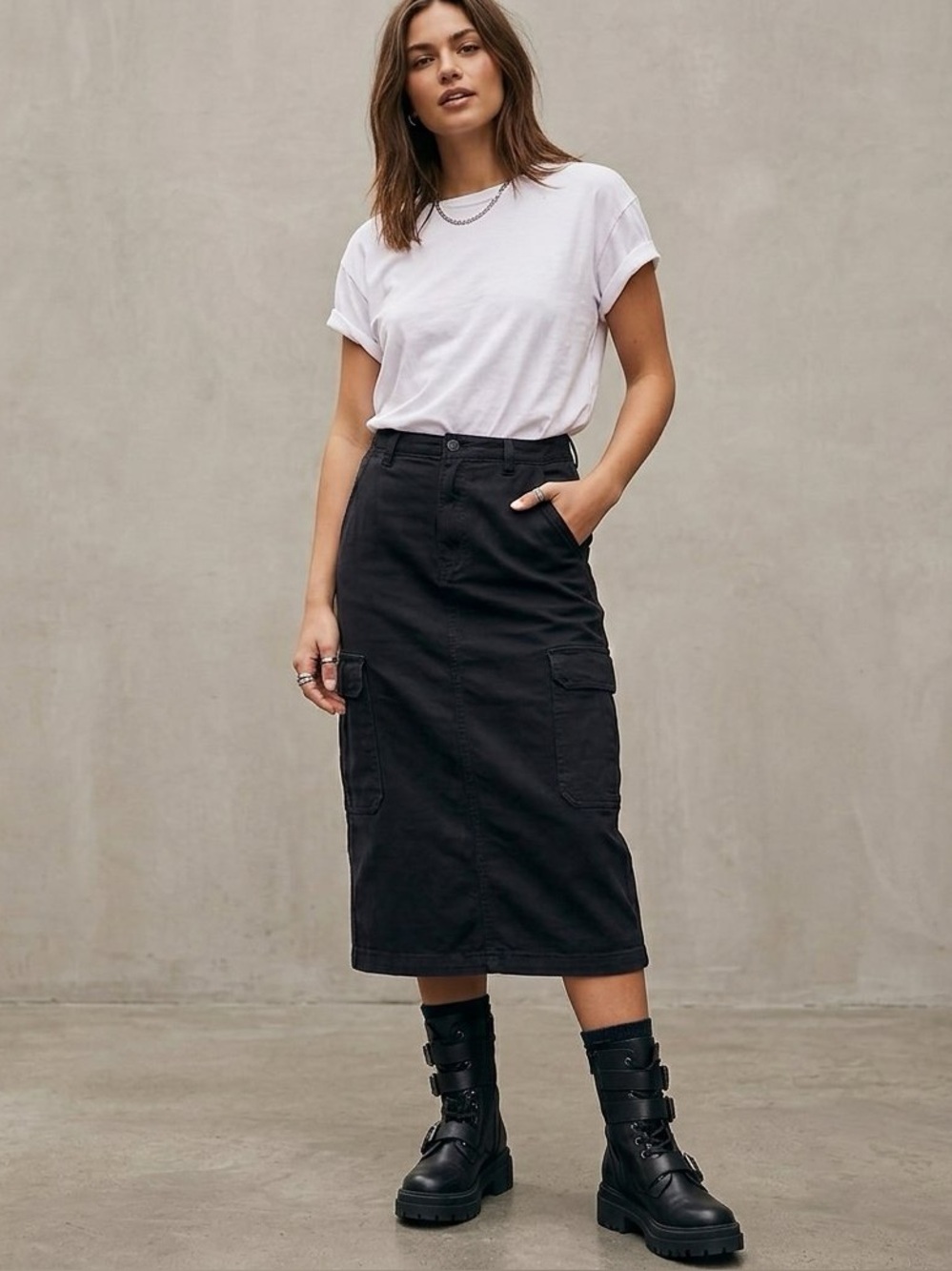Aritzia TNA‎ New Size 10 Black Cargo Midi Skirt Pockets Back Slit
